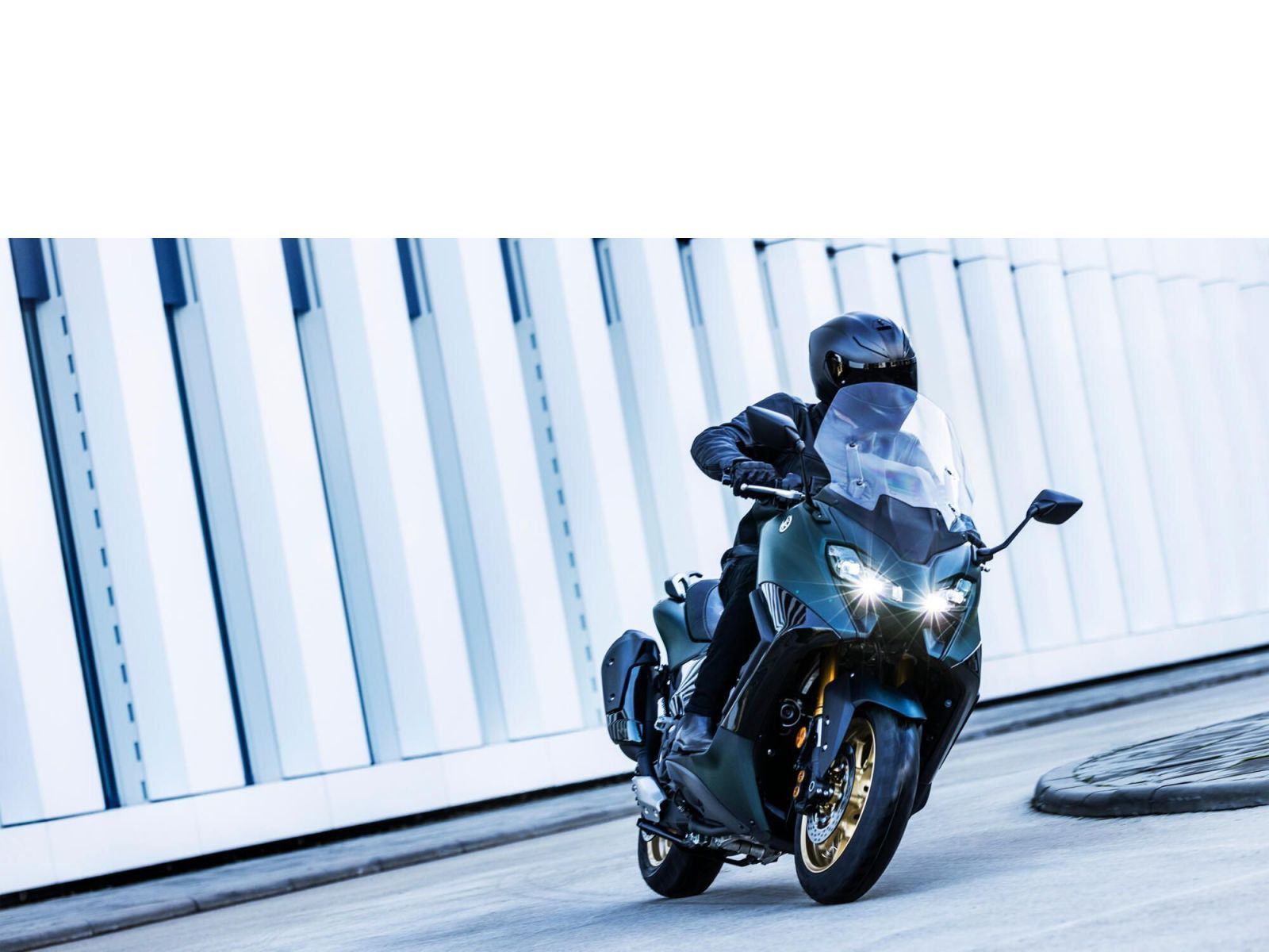 Скутер Yamaha TMax Tech MAX - Tech Black '2023